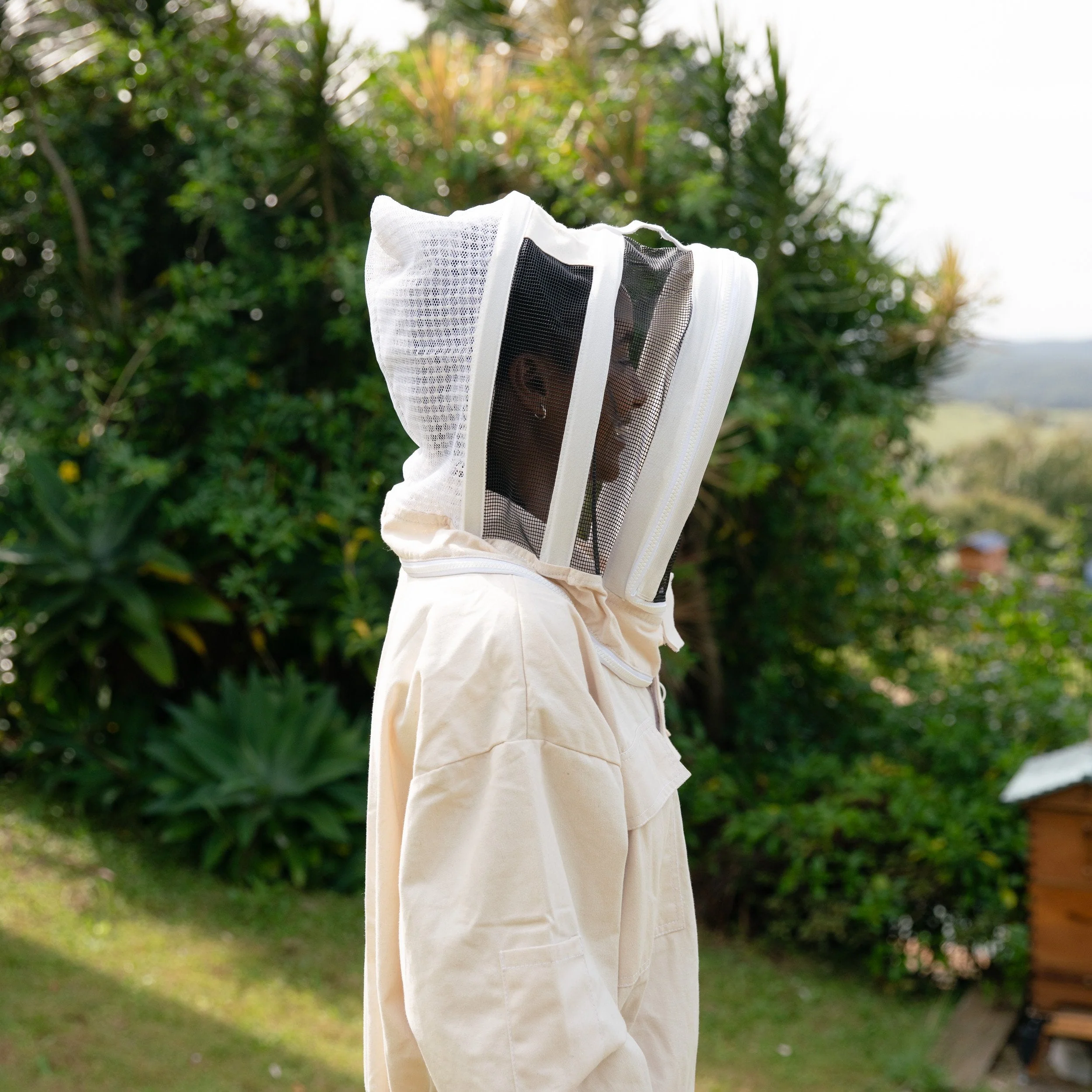 Flow Bee Suit Hood – Clear View - Image 10