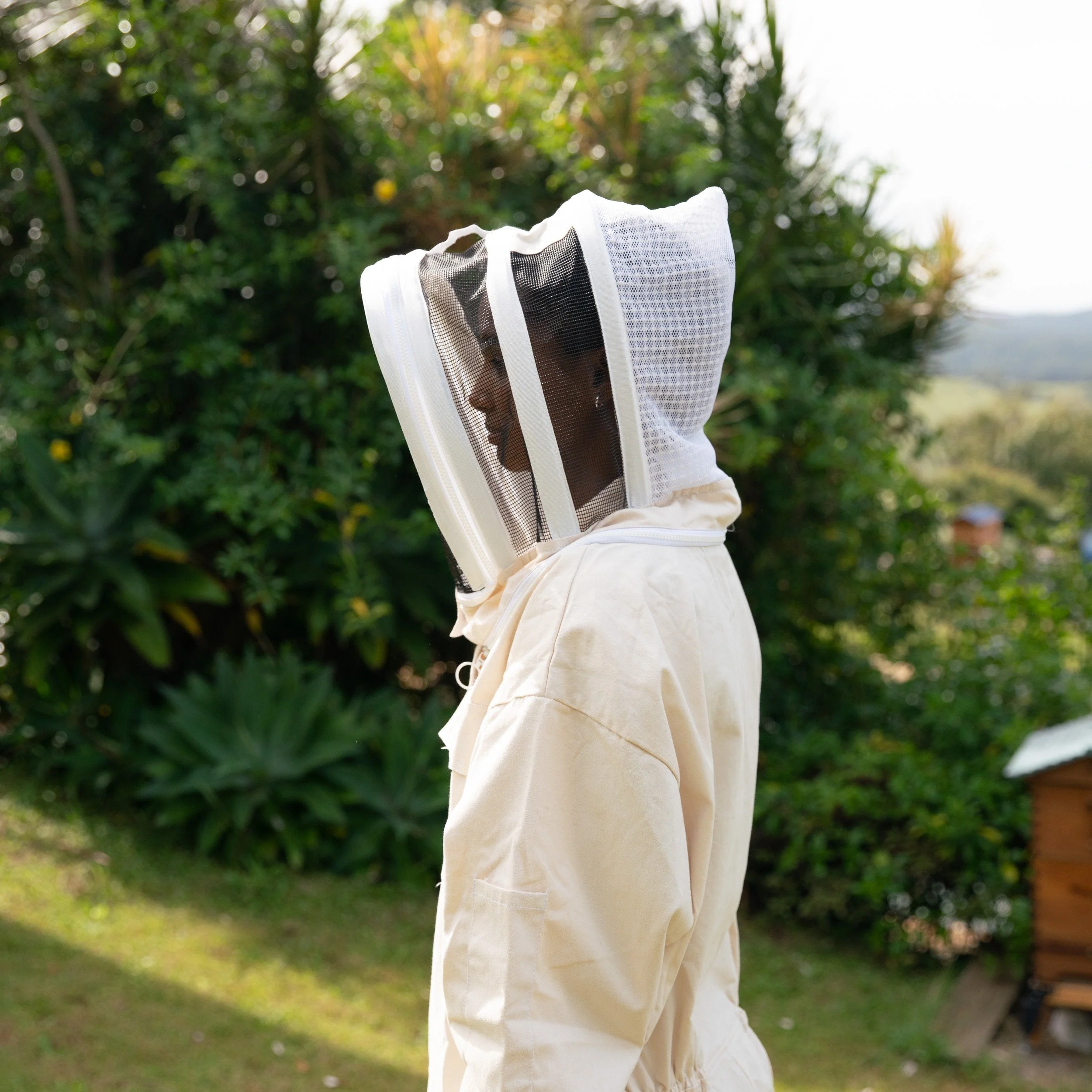 Flow Bee Suit Hood – Clear View - Image 5