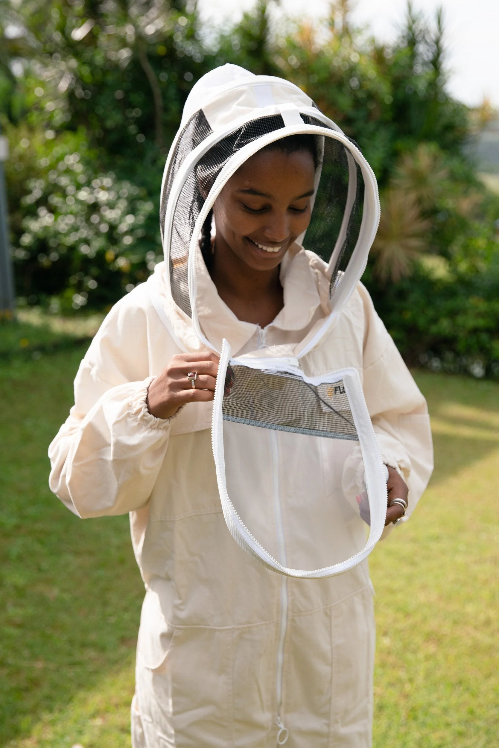 Flow Bee Suit Hood – Clear View - Image 7