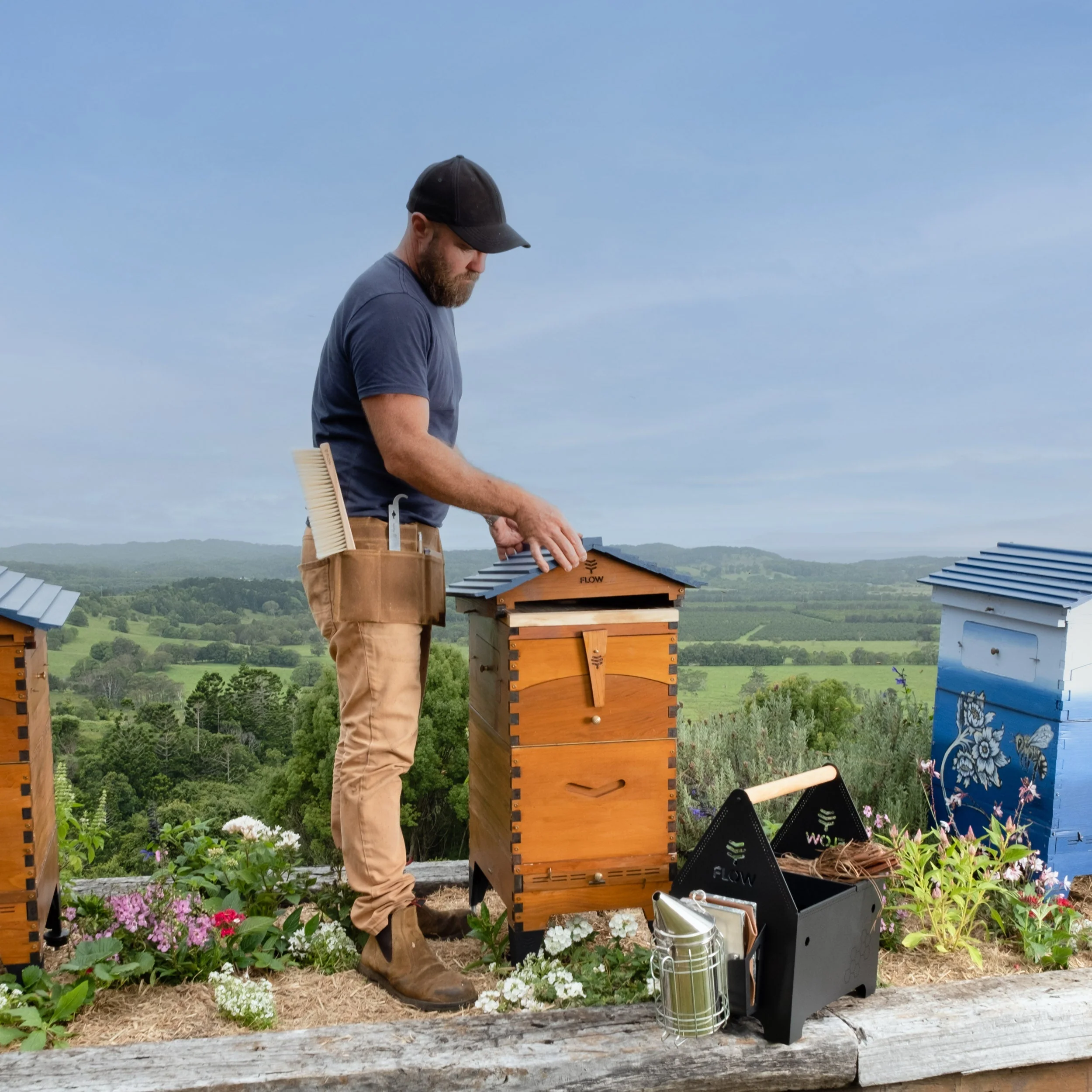 Flow Beekeeping Caddy - Image 5